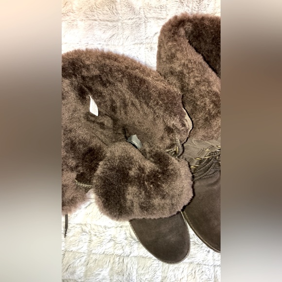 EMU Australian Suede Boots.. - Picture 9 of 12